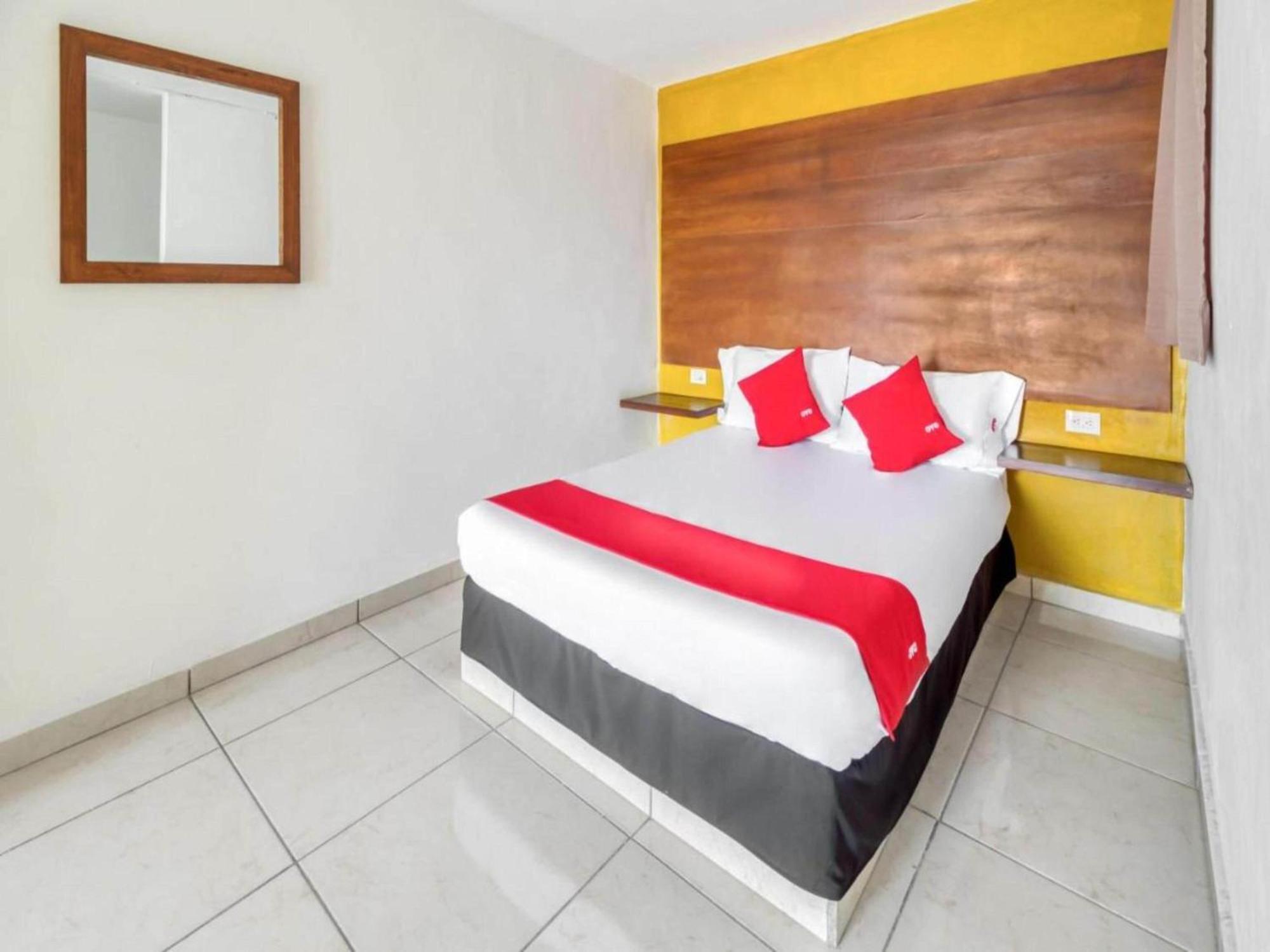 Oyo Hotel Familiar Tollan Cholula Exterior foto